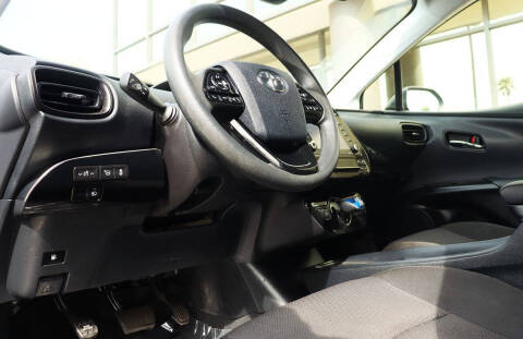 2022 Toyota Prius LE