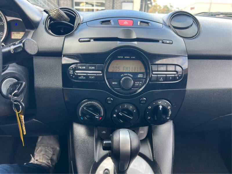 2013 Mazda MAZDA2 Sport