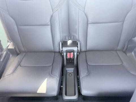 2025 Volvo XC90 T8 Ultra Bright Theme 6P