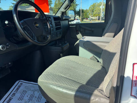 2021 Chevrolet Express 2500