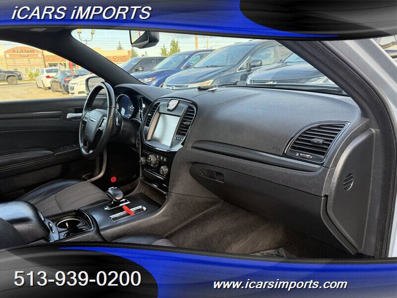 2013 Chrysler 300 Glacier Edition