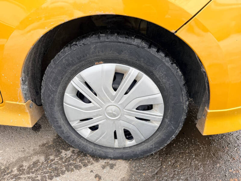 2021 Mitsubishi Mirage ES