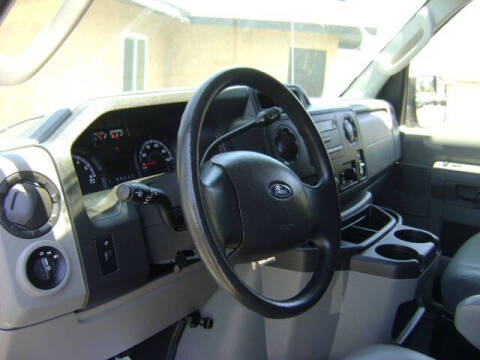 2013 Ford E-Series E-350 SD XL