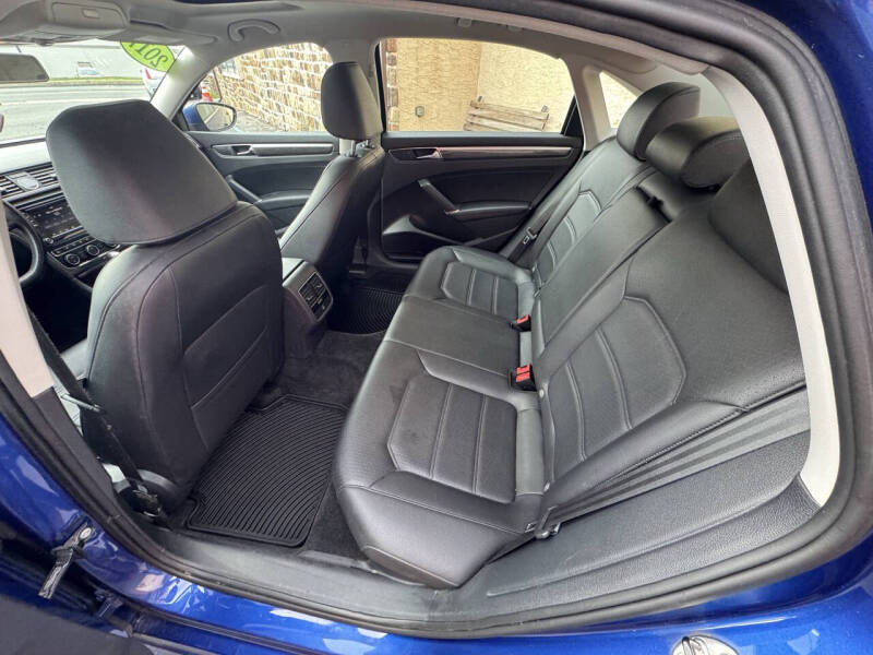 2017 Volkswagen Passat 1.8T SE