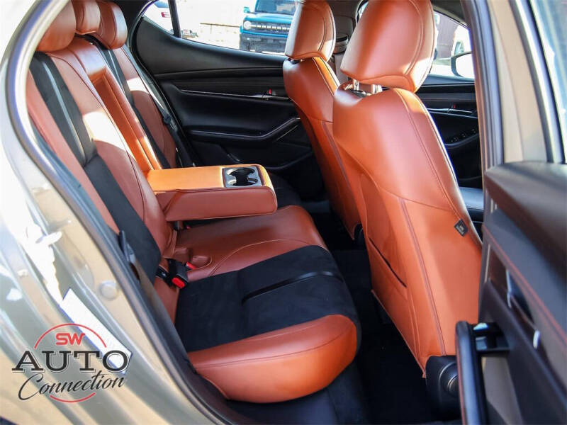 2024 Mazda Mazda3 Hatchback 2.5 Carbon Turbo