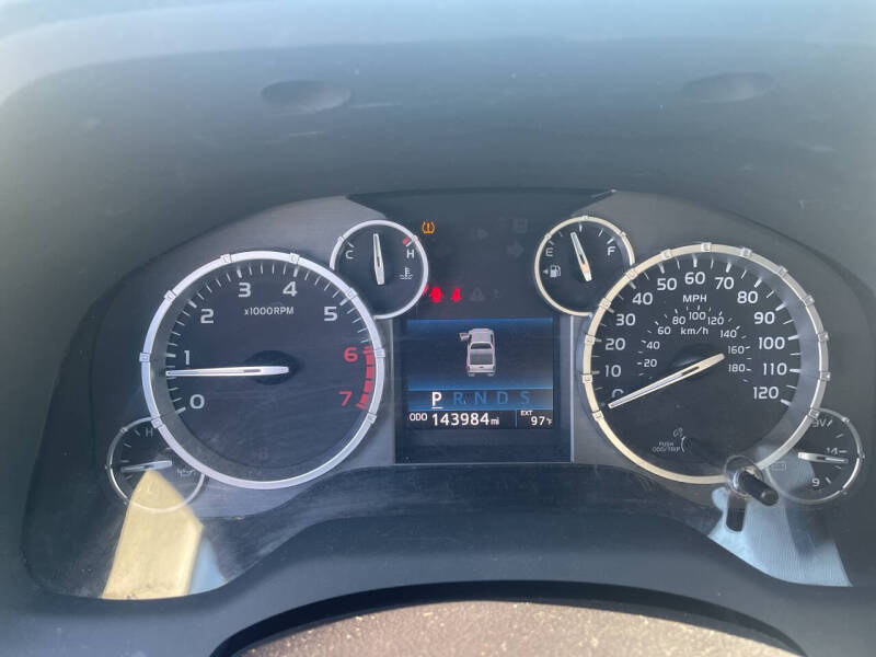 2017 Toyota Tundra SR5