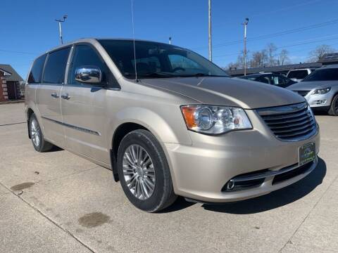 2013 Chrysler Town and Country for sale at MarketSmart Autos in Ottumwa IA