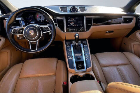 2017 Porsche Macan S