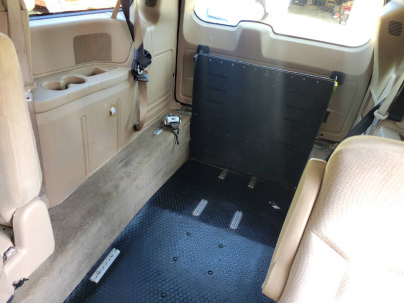 2014 Dodge WHEELCHAIR VAN