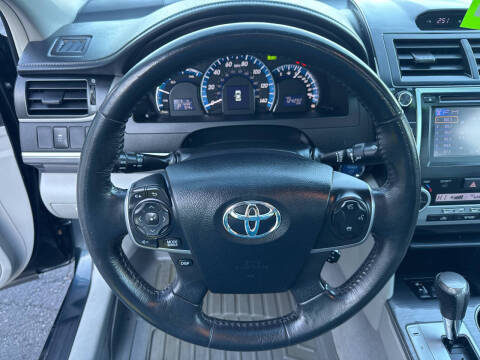 2012 Toyota Camry Hybrid XLE