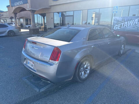 2018 Chrysler 300 Touring