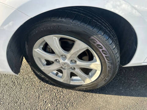 2011 Mazda MAZDA3 i Touring