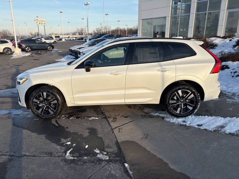 2026 Volvo XC60 B5 Plus