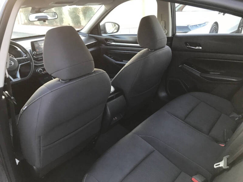 2021 Nissan Altima 2.5 SV