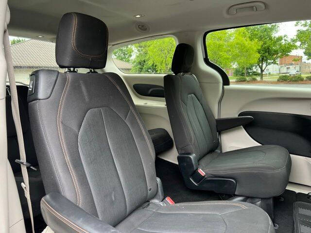 2017 Chrysler Pacifica Touring