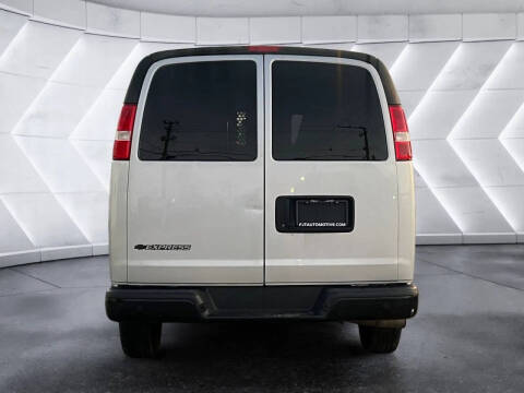 2018 Chevrolet Express 2500