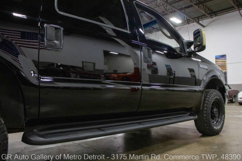 2005 Ford Excursion XLT