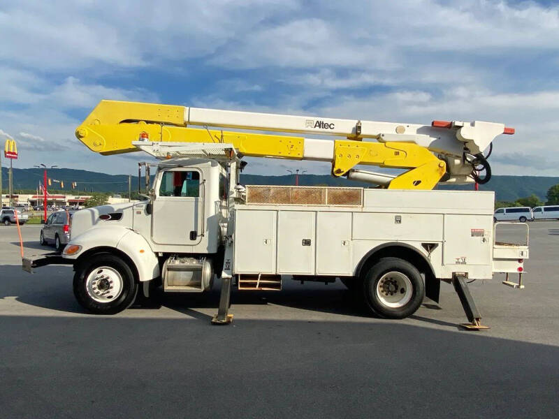 2009 Peterbilt 340