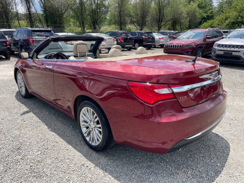 2013 Chrysler 200 Limited