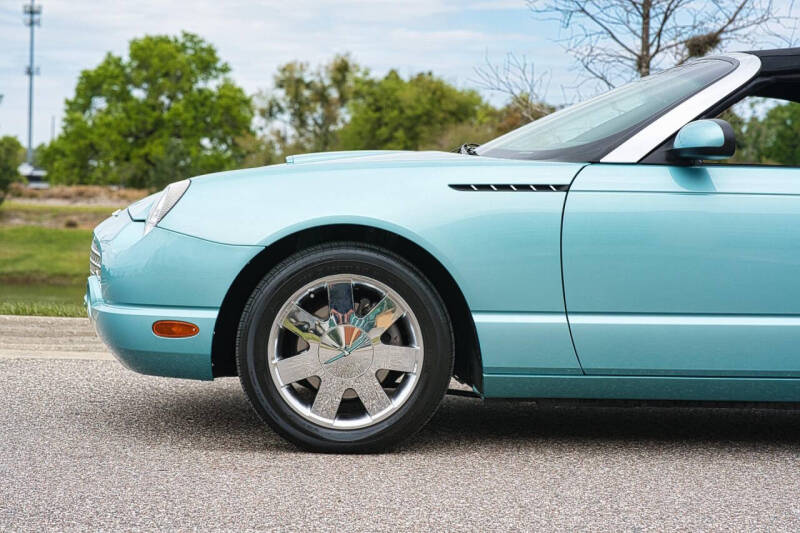 2002 Ford Thunderbird Deluxe