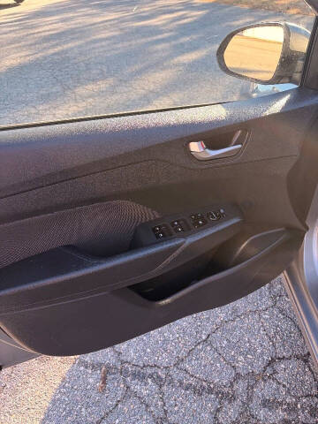 2021 Hyundai Accent SE