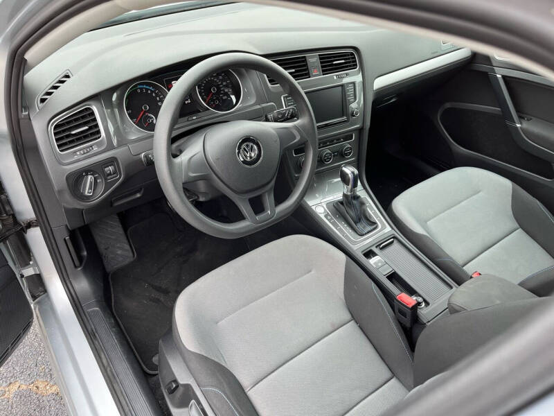 2016 Volkswagen e-Golf SE