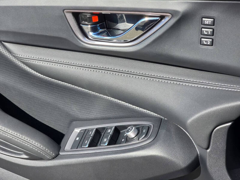 2024 Subaru Ascent Limited 8-Passenger