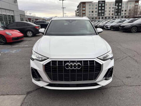 2022 Audi Q3 quattro S line Premium 45 TFSI