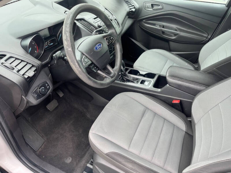2017 Ford Escape S