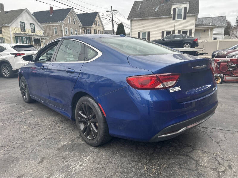 2016 Chrysler 200 Limited