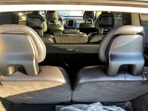 2016 Volvo XC90 T6 Momentum