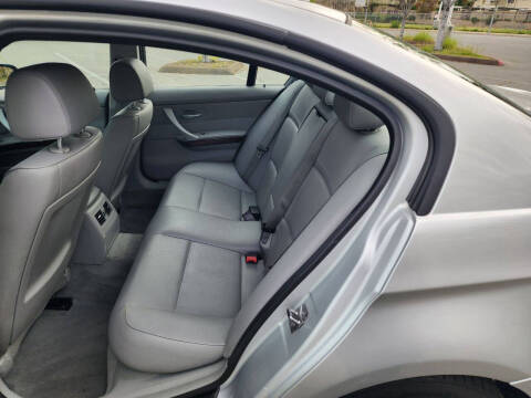 2011 BMW 3 Series 328i