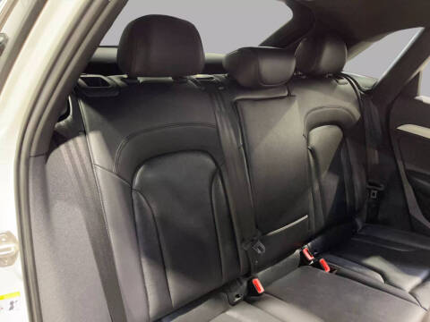 2017 Audi Q3 2.0T quattro Premium Plus