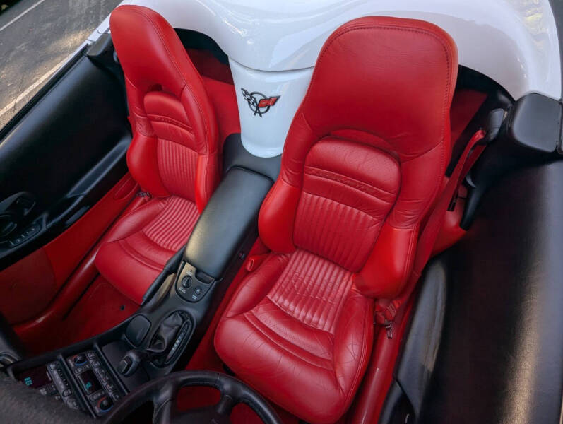 2004 Chevrolet Corvette