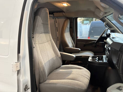 2019 GMC Savana 3500