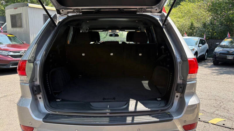 2018 Jeep Grand Cherokee Laredo E