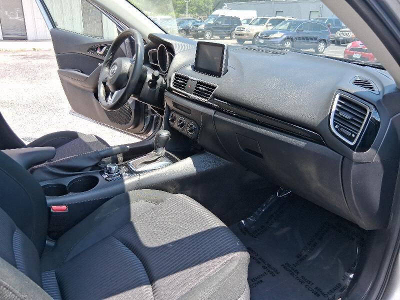 2015 Mazda MAZDA3 i Touring