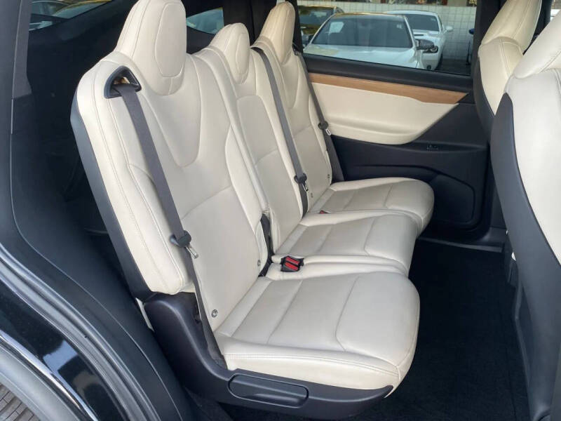 2020 Tesla Model X Long Range Plus