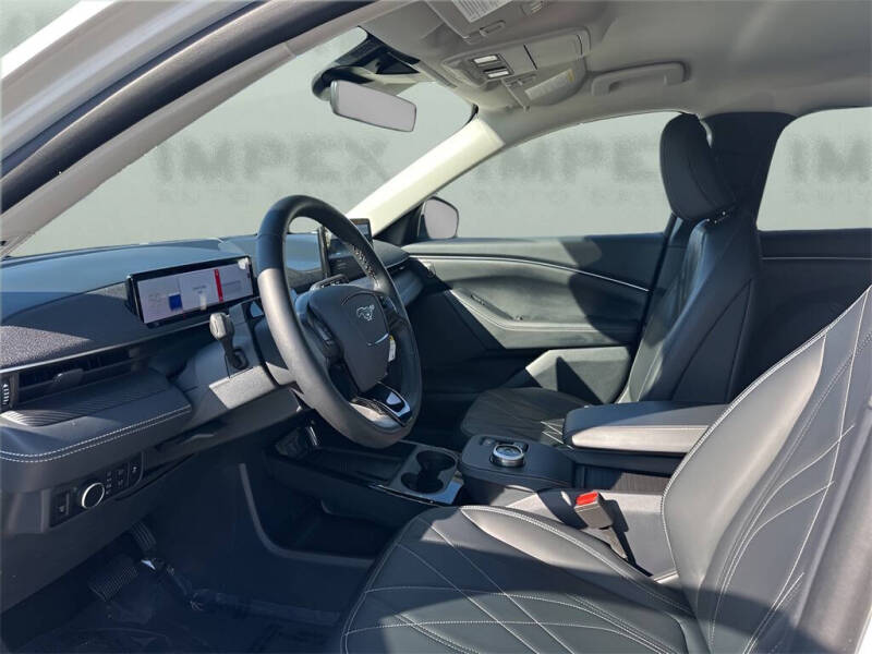 2024 Ford Mustang Mach-E Select