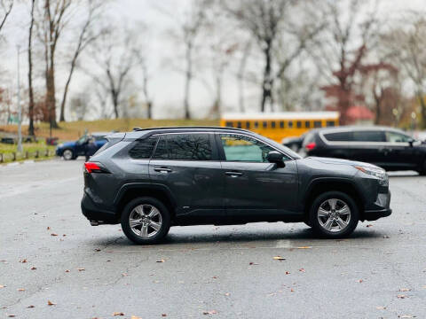 2023 Toyota RAV4 Hybrid LE