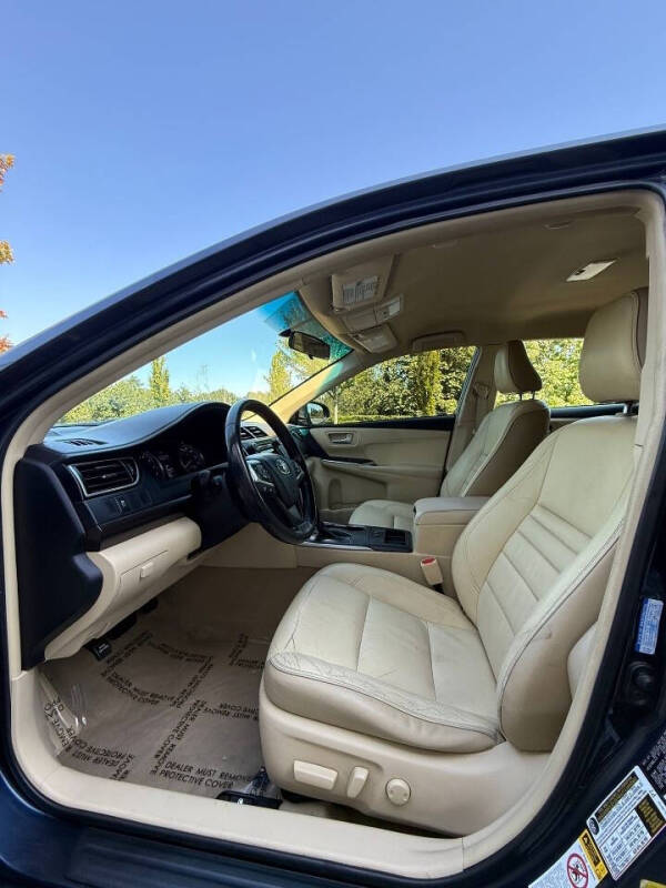 2015 Toyota Camry SE