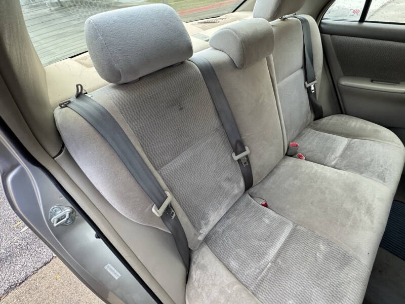 2005 Toyota Corolla LE