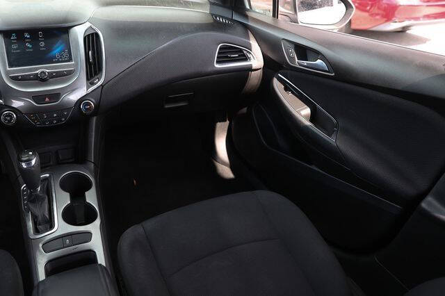 2017 Chevrolet Cruze LT Auto