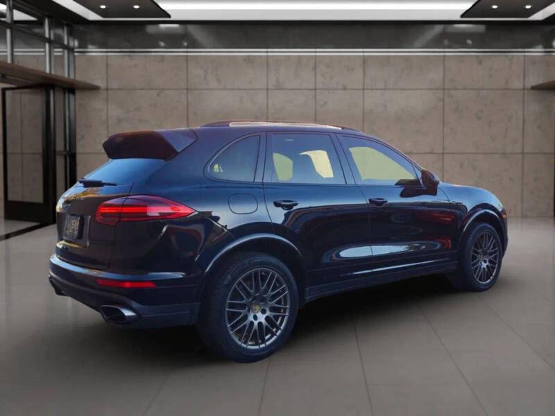 2018 Porsche Cayenne Platinum Edition