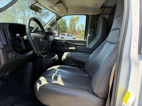 2021 Chevrolet Express 2500