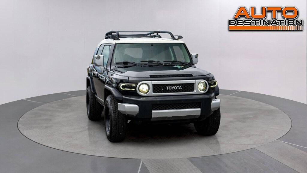 2010 Toyota FJ Cruiser for sale at Auto Destination in Puyallup, WA