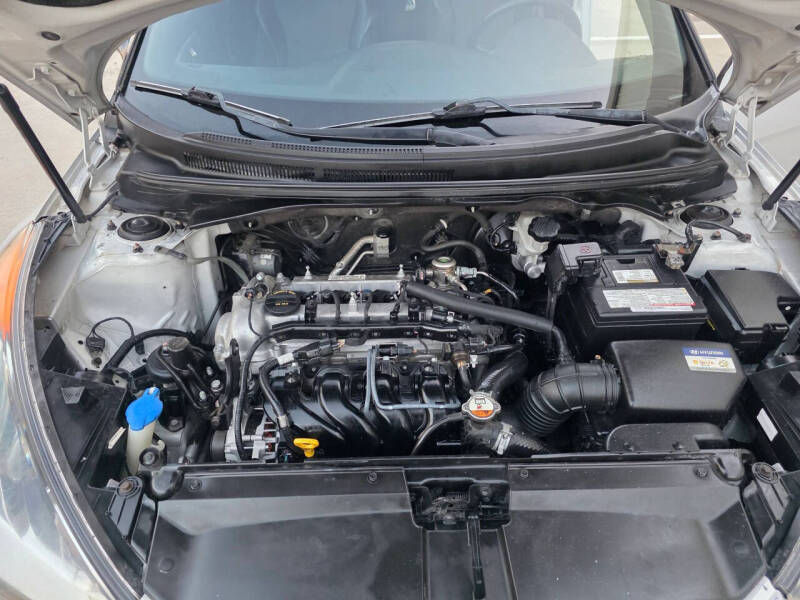 2016 Hyundai Veloster