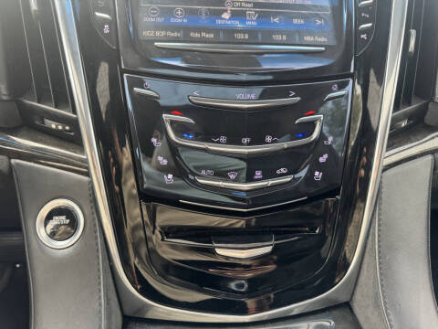 2017 Cadillac Escalade ESV Platinum