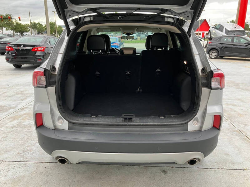 2020 Ford Escape SEL