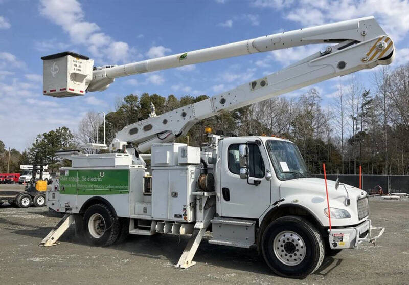 2018 Freightliner M2 106